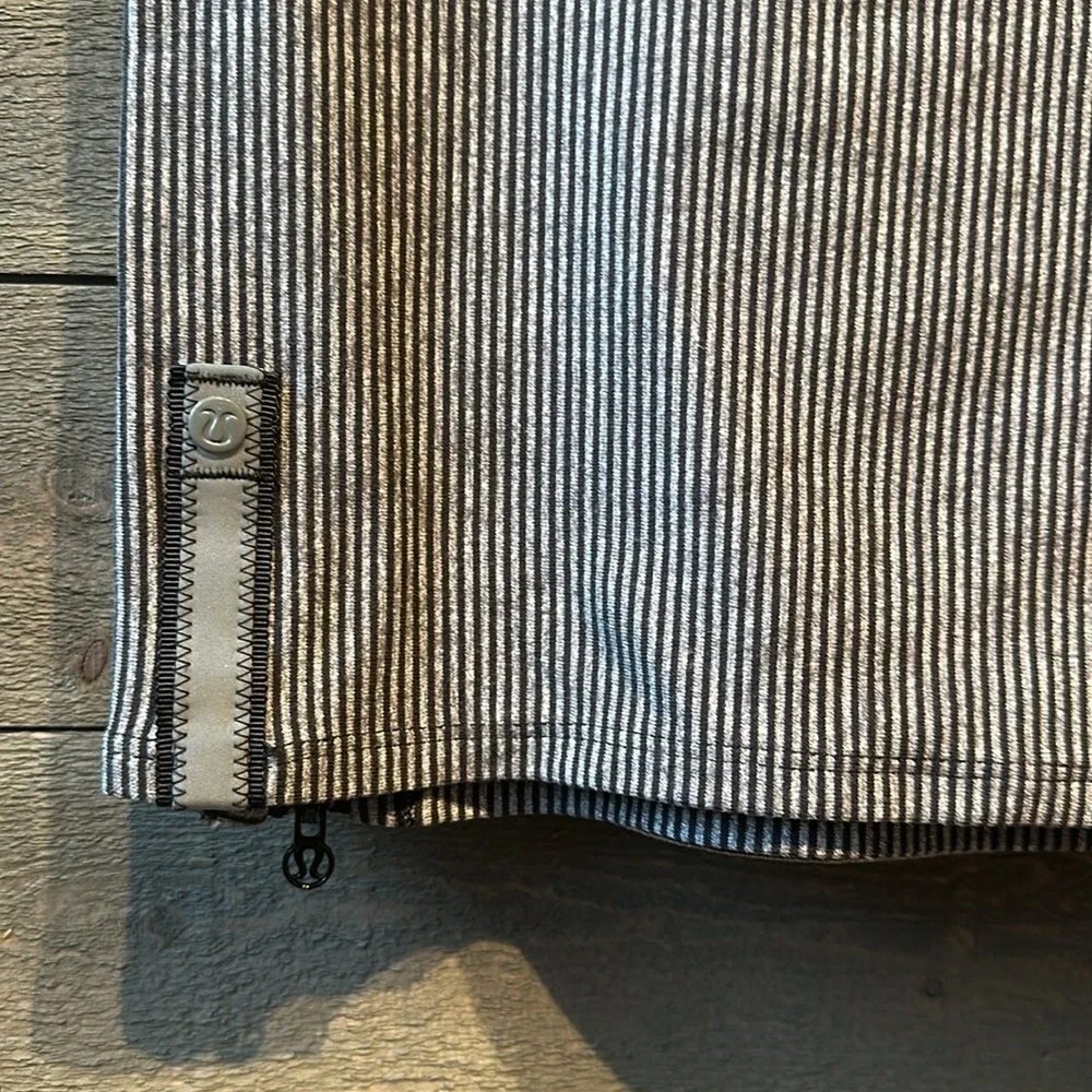 Lululemon wrap scarf